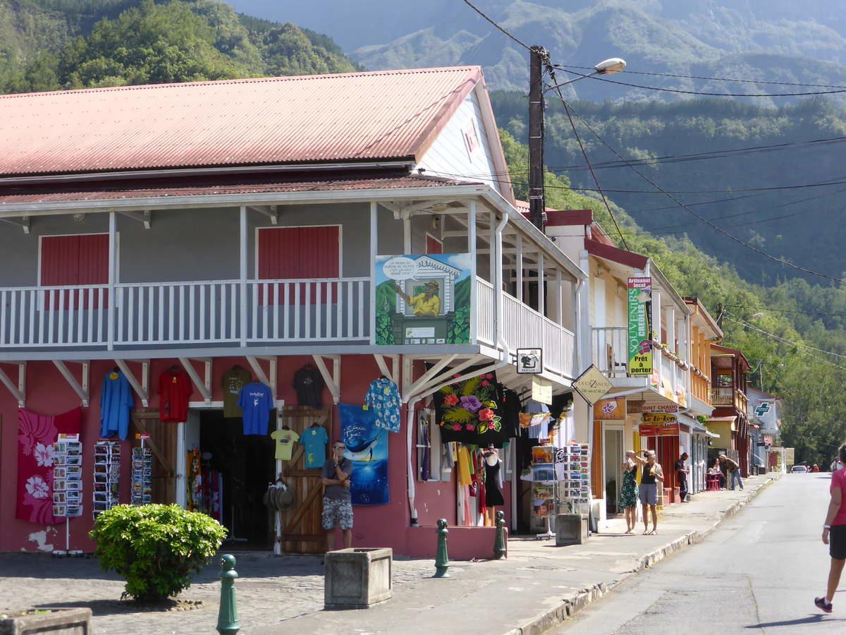 Gite Du Piton D Anchaing Hell-Bourg Exterior photo